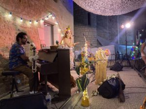 chez bernard gisquet Lou Cantoun Apéro concert _Mam'zelle bee