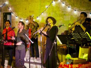 chez bernard gisquet Lou Cantoun Apéro concert ida-y-vuelta-musique-cubaine