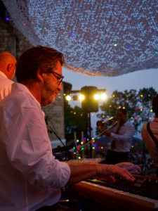 chez bernard gisquet Lou Cantoun Apéro concert _memory jazz band cestayrols