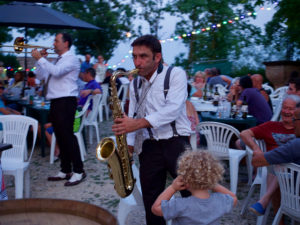 chez bernard gisquet Lou Cantoun Apéro concert _memory jazz band cestayrols