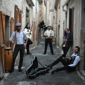 Apéro-concert aux Vignals avec le groupe La 45 Salsa