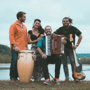 Apéro-concert aux Vignals avec le groupe Kalangata